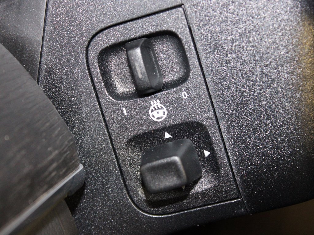 Certified 2025 Mercedes-Benz GLE 450 4MATIC image 21