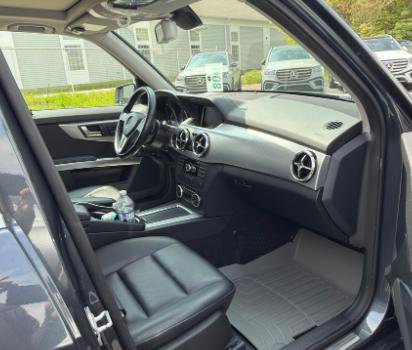 Used 2014 Mercedes-Benz GLK 350 4MATIC image 2