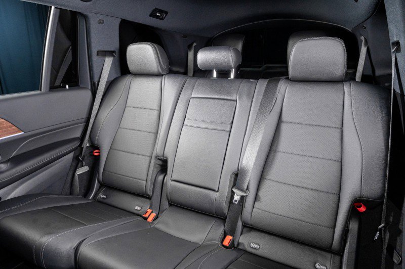 Certified 2025 Mercedes-Benz GLS 450 4MATIC image 17