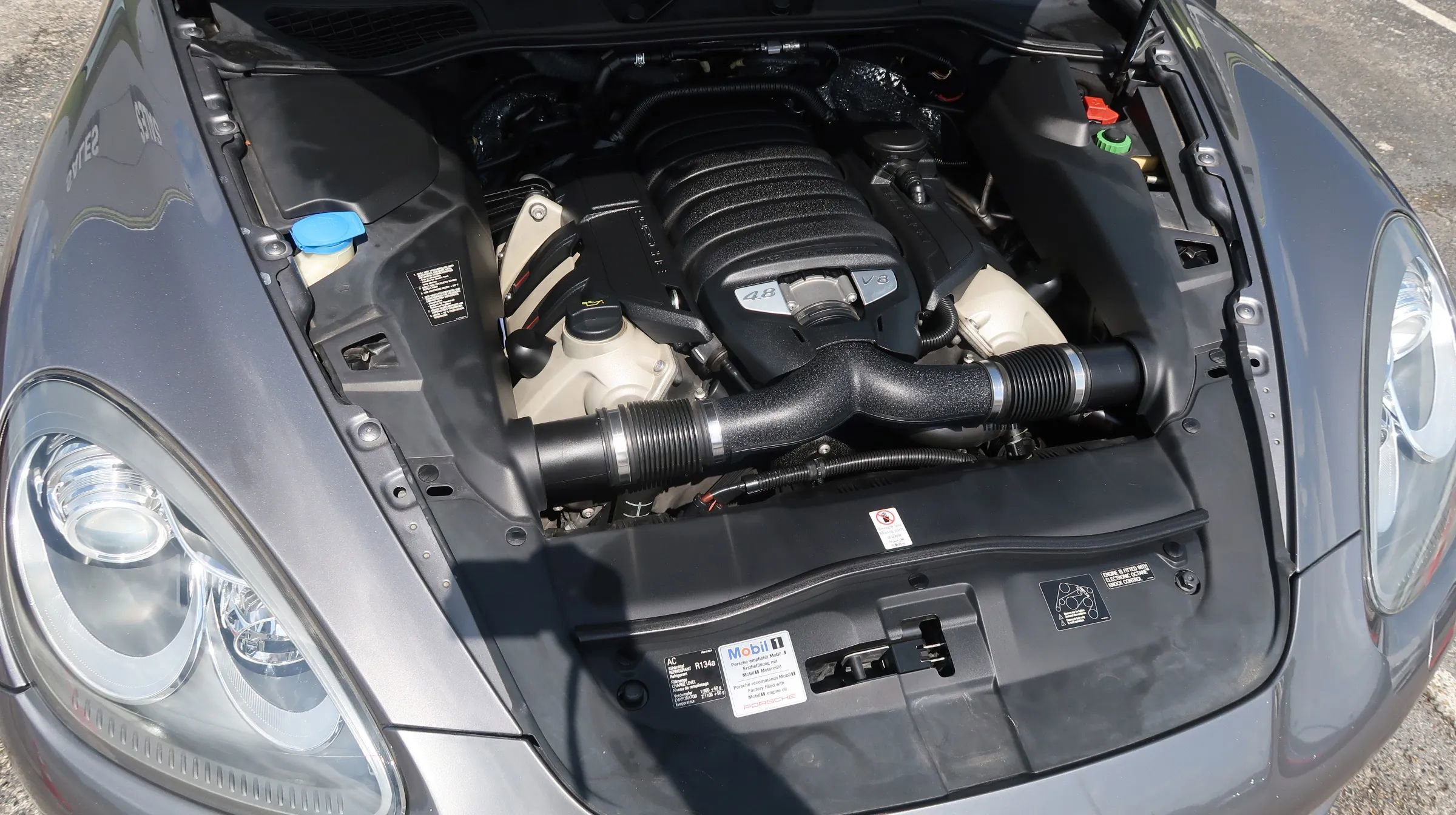 Used 2011 Porsche Cayenne S AWD/4WD image 43