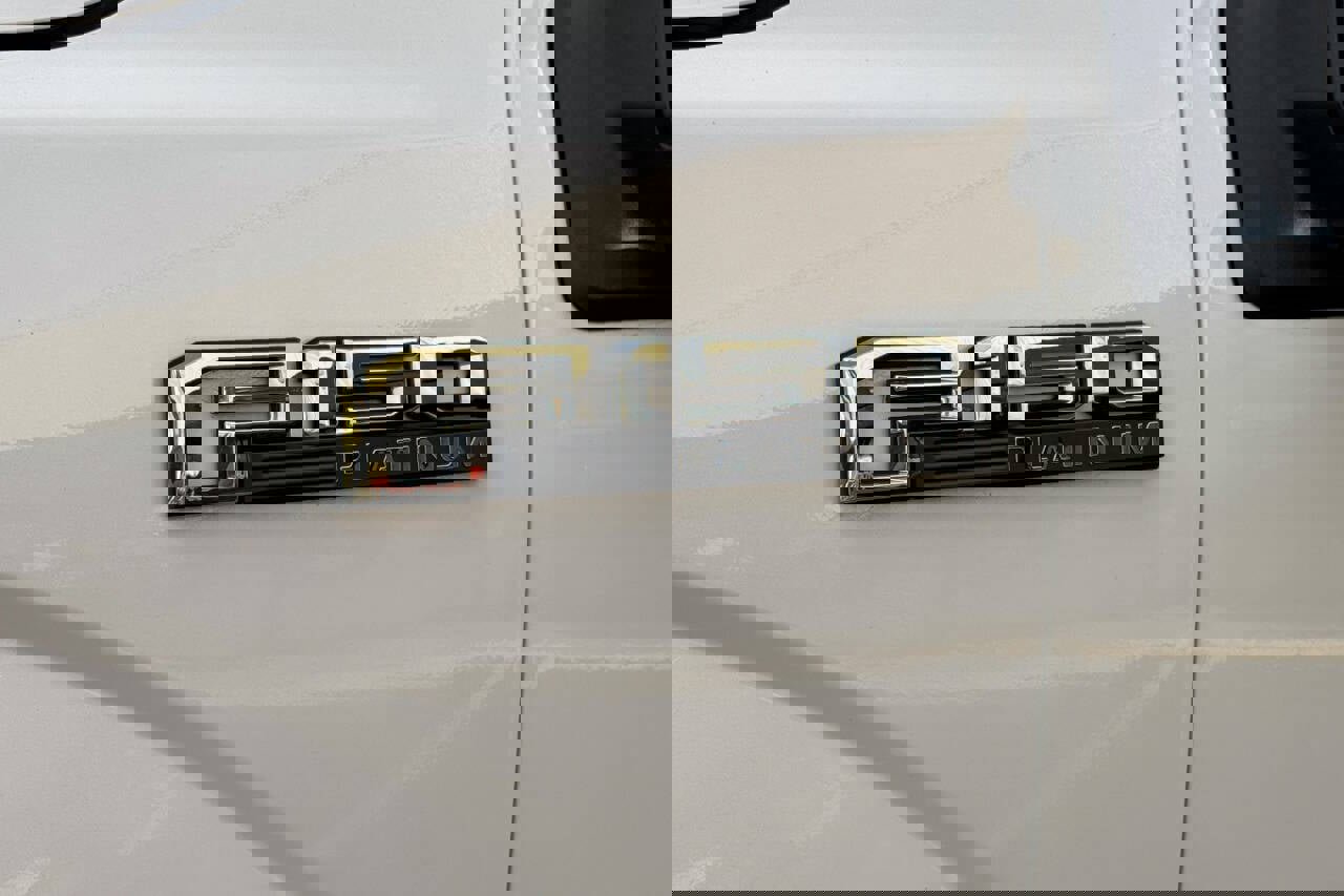 Used 2018 Ford F150 Platinum w/ Equipment Group 701A Luxury image 38