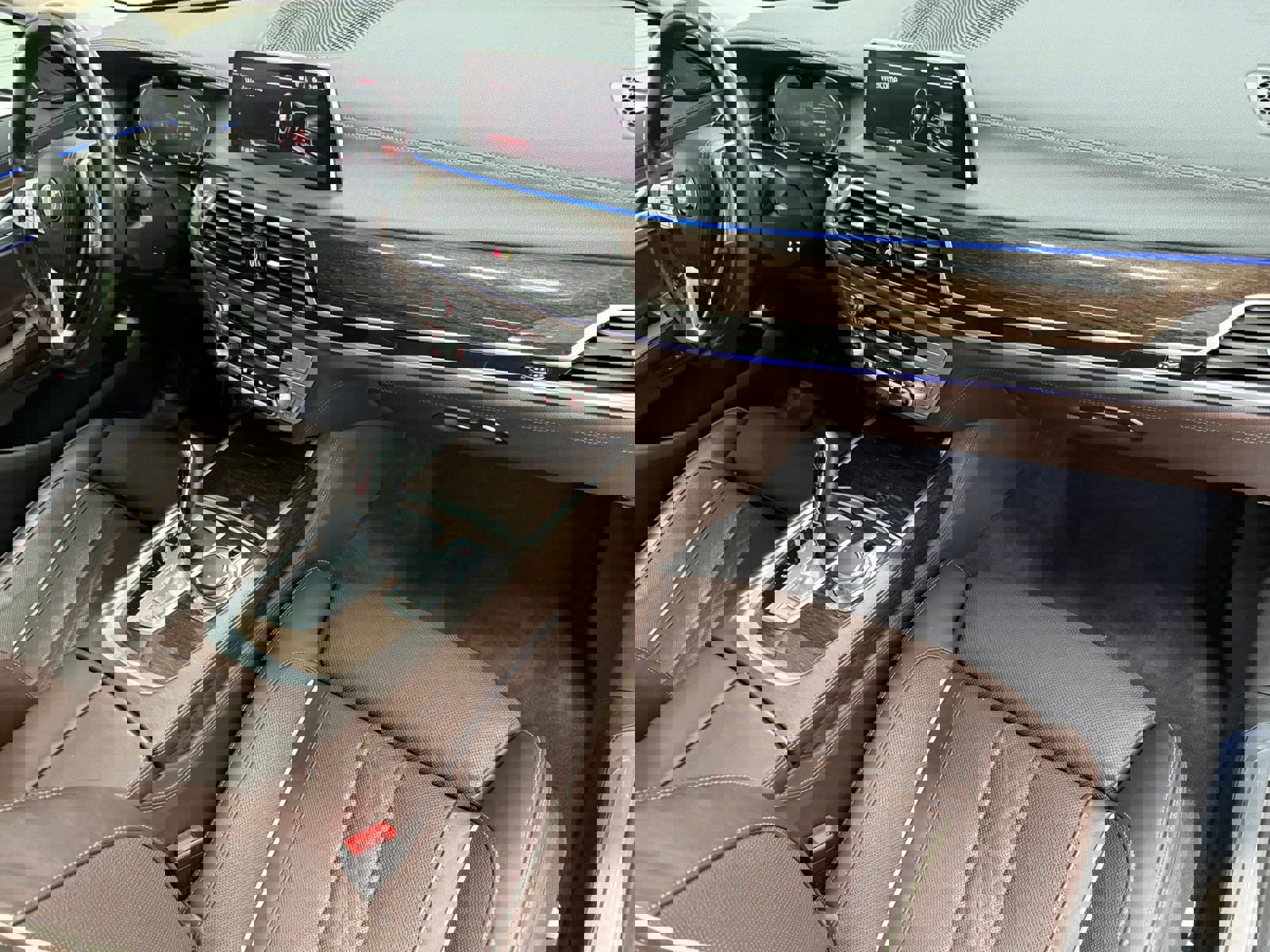 Used 2020 BMW 750i xDrive image 35