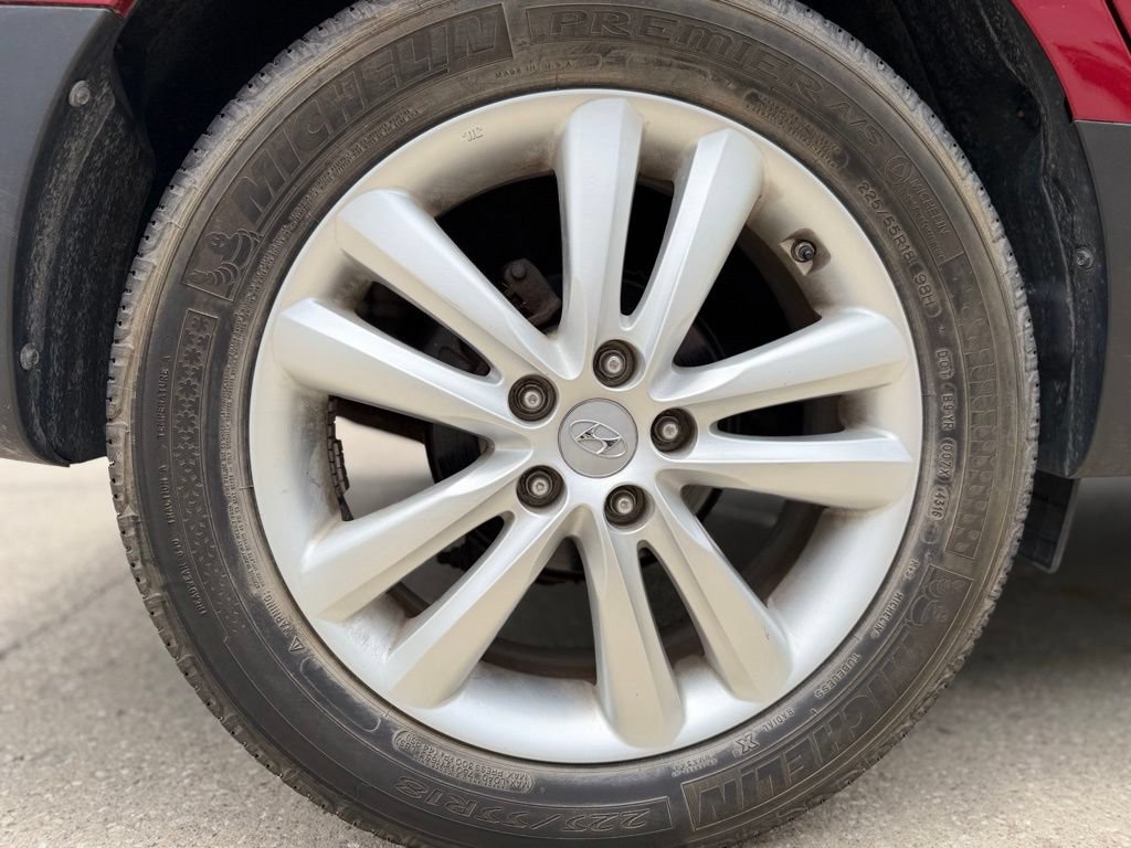 Used 2013 Hyundai Tucson Limited FWD image 11