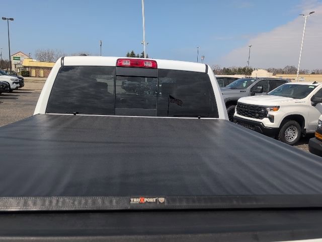 Used 2018 RAM 1500 Classic SLT AWD/4WD image 8