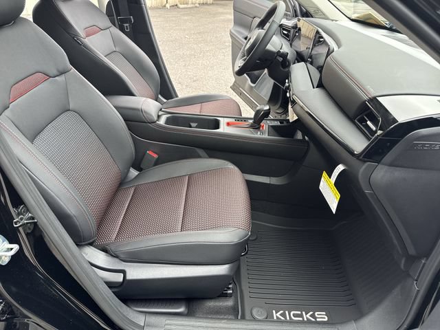 New 2026 Nissan Kicks SR FWD image 10