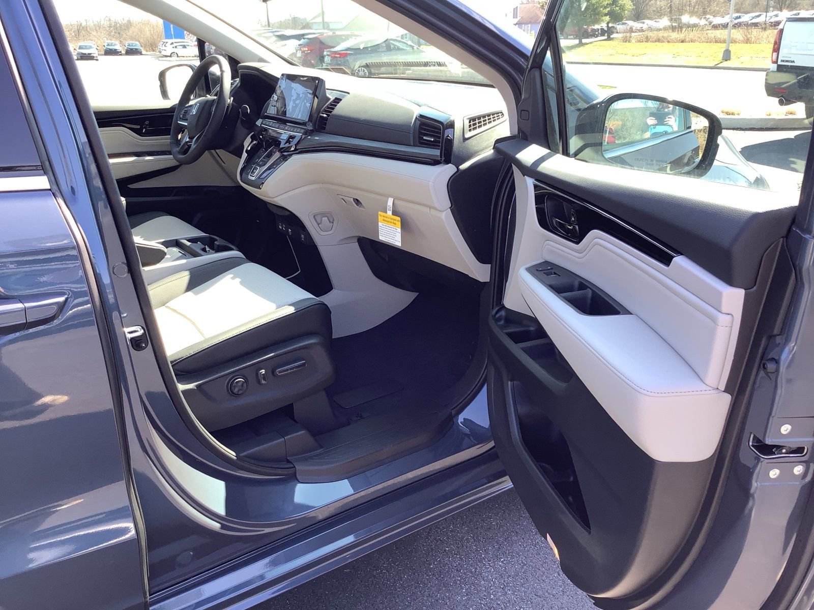 New 2026 Honda Odyssey Elite image 12