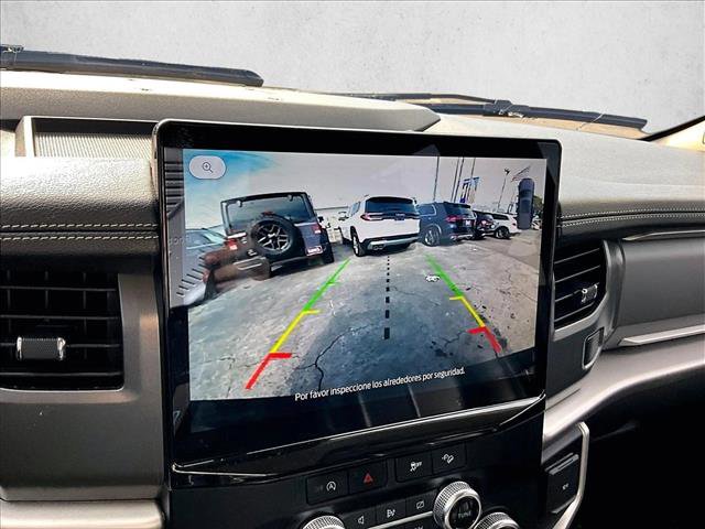 Used 2023 Ford Expedition Max XLT image 19