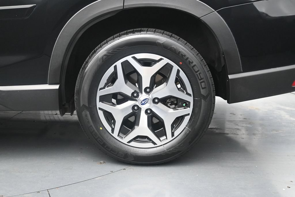 Used 2024 Subaru Forester Premium AWD/4WD image 12