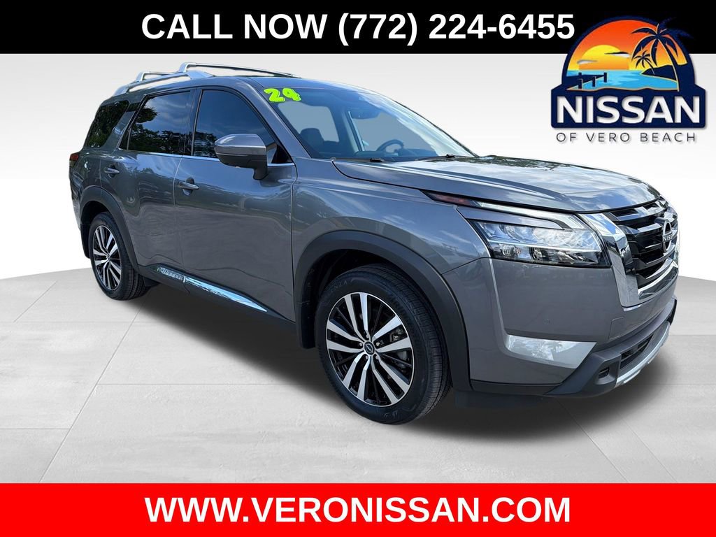 Used 2024 Nissan Pathfinder Platinum w/ Cargo Package AWD/4WD 360° Tour