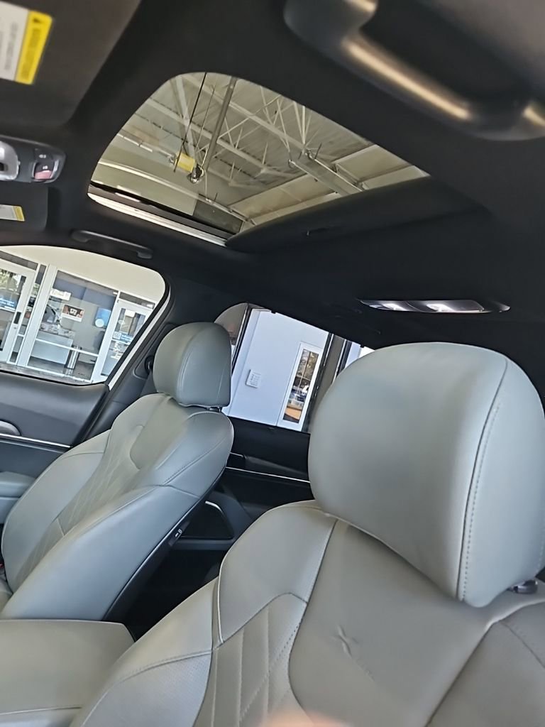 Used 2023 Kia Telluride SX X-Line image 29