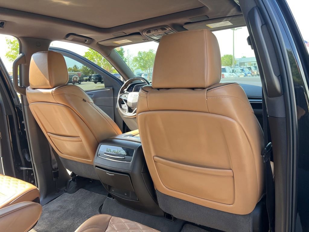 Used 2022 Cadillac Escalade Premium Luxury RWD image 50