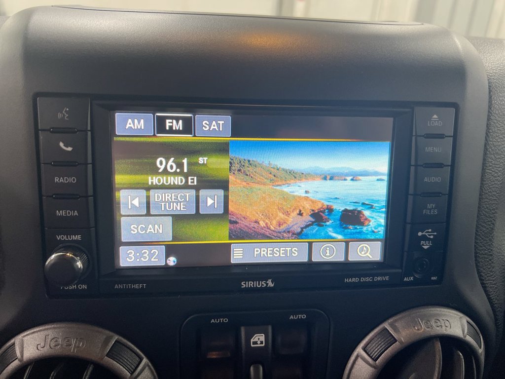 Used 2017 Jeep Wrangler Unlimited Sport w/ Quick Order Package 24S AWD/4WD image 14