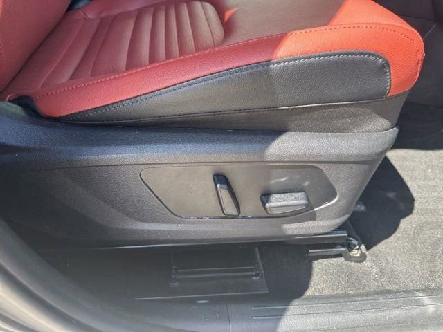 Used 2023 Kia Sportage SX image 36