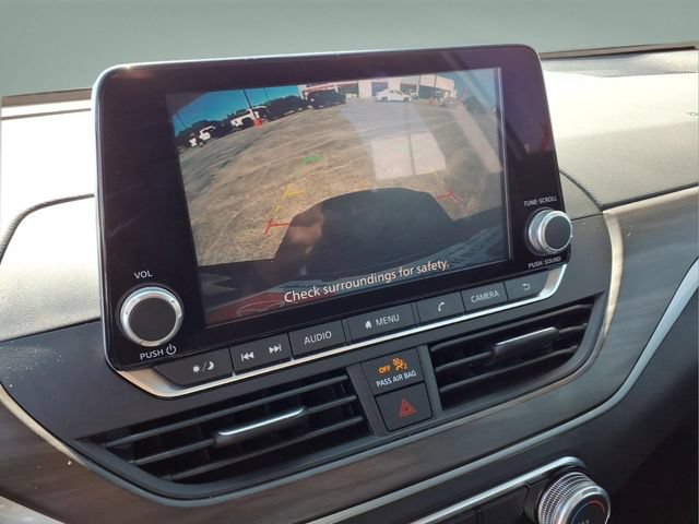 Used 2024 Nissan Altima 2.5 SV AWD/4WD image 21