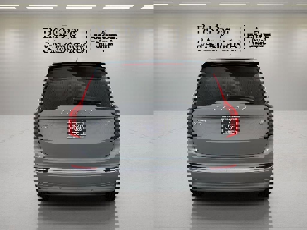 New 2026 Volvo XC90 B6 Ultra w/ Protection Package image 4