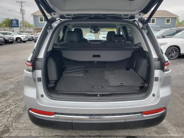 Used 2022 Jeep Grand Cherokee Limited image 8