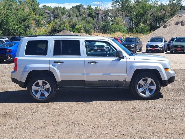Used 2011 Jeep Patriot Sport w/ Tire & Wheel Group AWD/4WD image 7