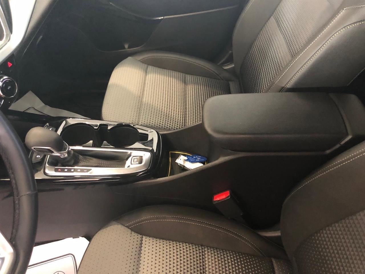 Used 2024 Chevrolet Trax LT w/ Driver Confidence Package FWD image 7