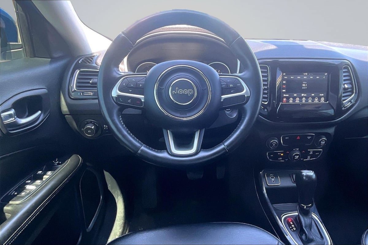 Used 2019 Jeep Compass Altitude FWD image 5
