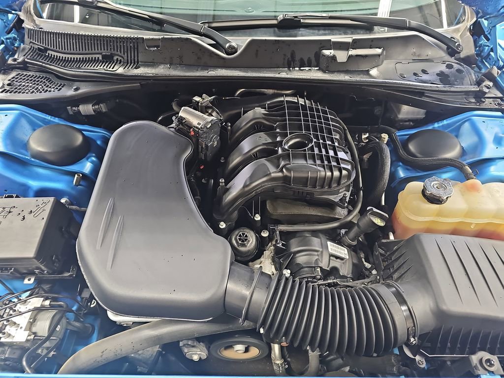 Used 2023 Dodge Challenger SXT w/ Cold Weather Group AWD/4WD image 31
