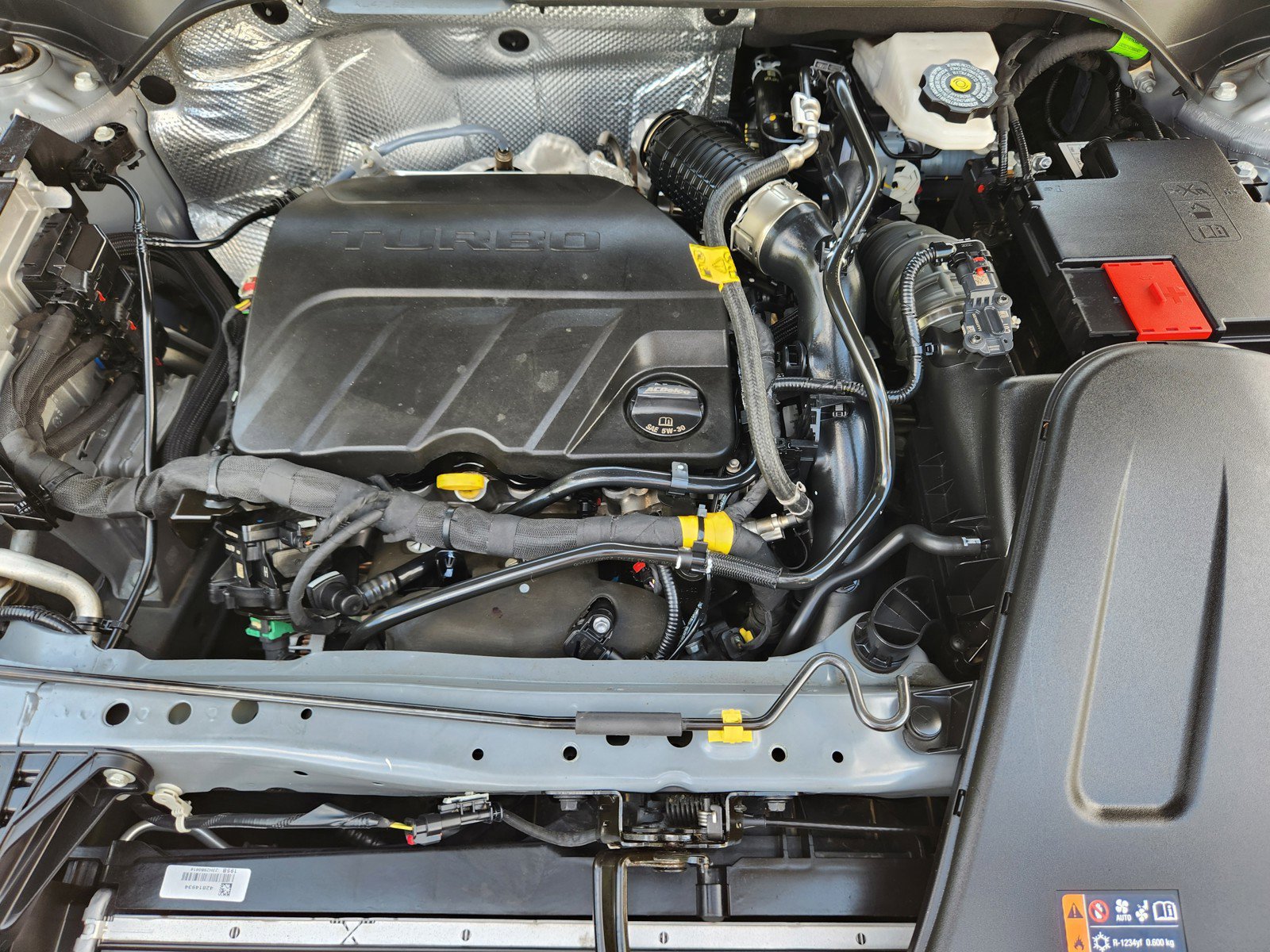 Used 2024 Buick Envista Sport Touring w/ Convenience I Package FWD image 24