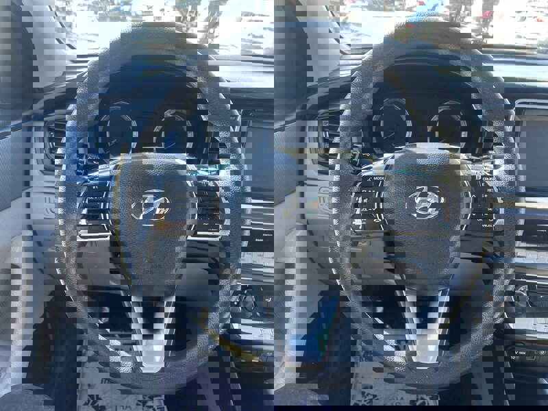 Used 2018 Hyundai Sonata SE w/ Cargo Package image 13