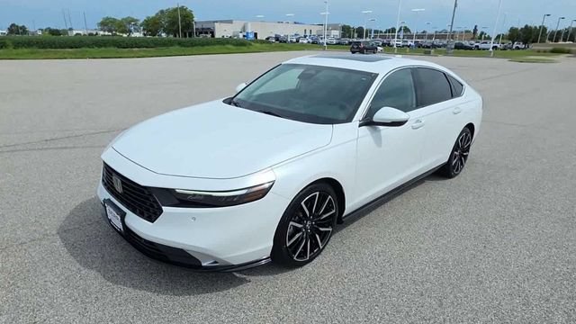 Used 2024 Honda Accord Touring image 5