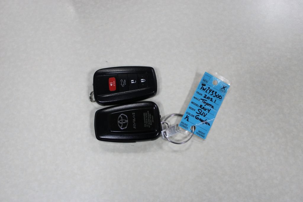 Used 2021 Toyota RAV4 XLE Premium AWD/4WD image 37
