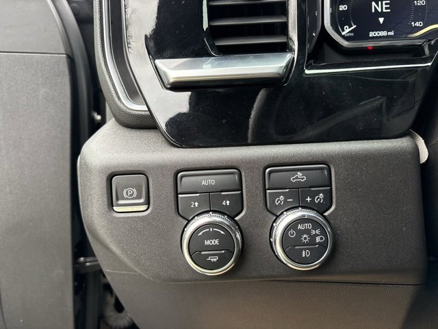 Used 2022 GMC Sierra 1500 Elevation image 31