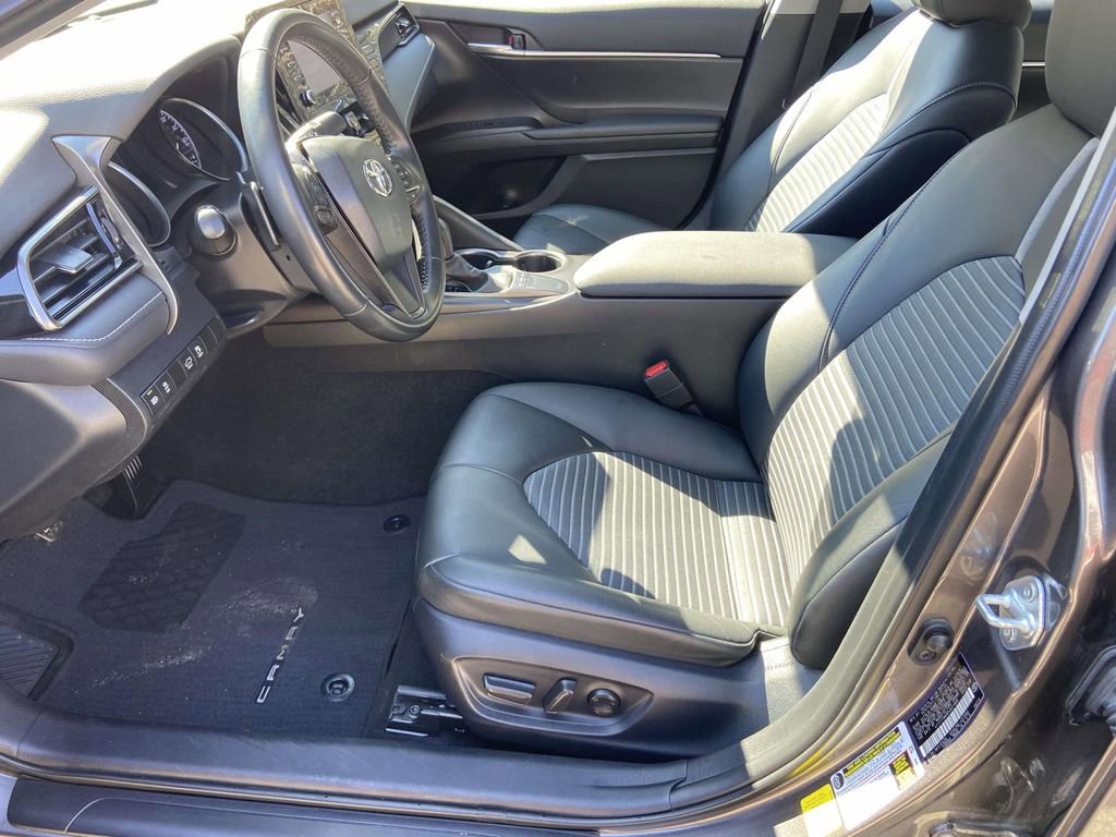 Used 2023 Toyota Camry SE w/ Convenience Package image 17