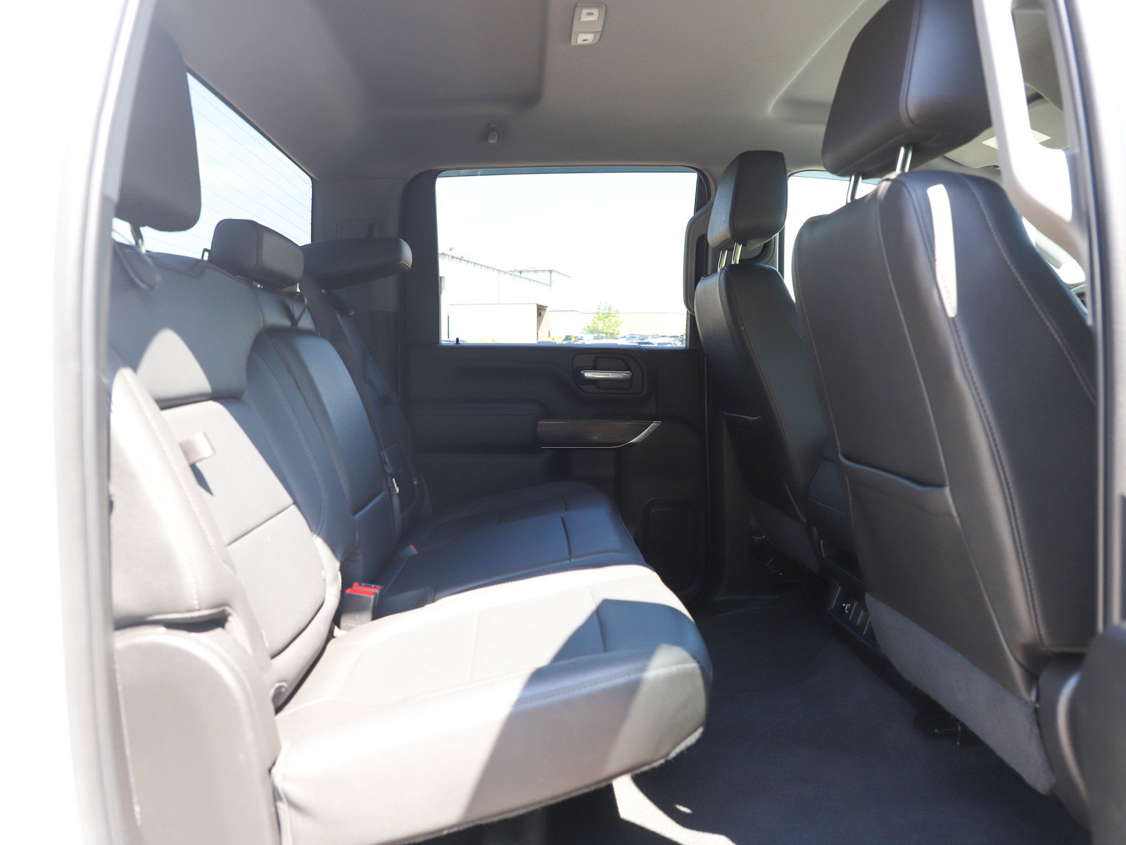 Used 2022 GMC Sierra 3500 SLT w/ X31 Off-Road Package AWD/4WD image 14