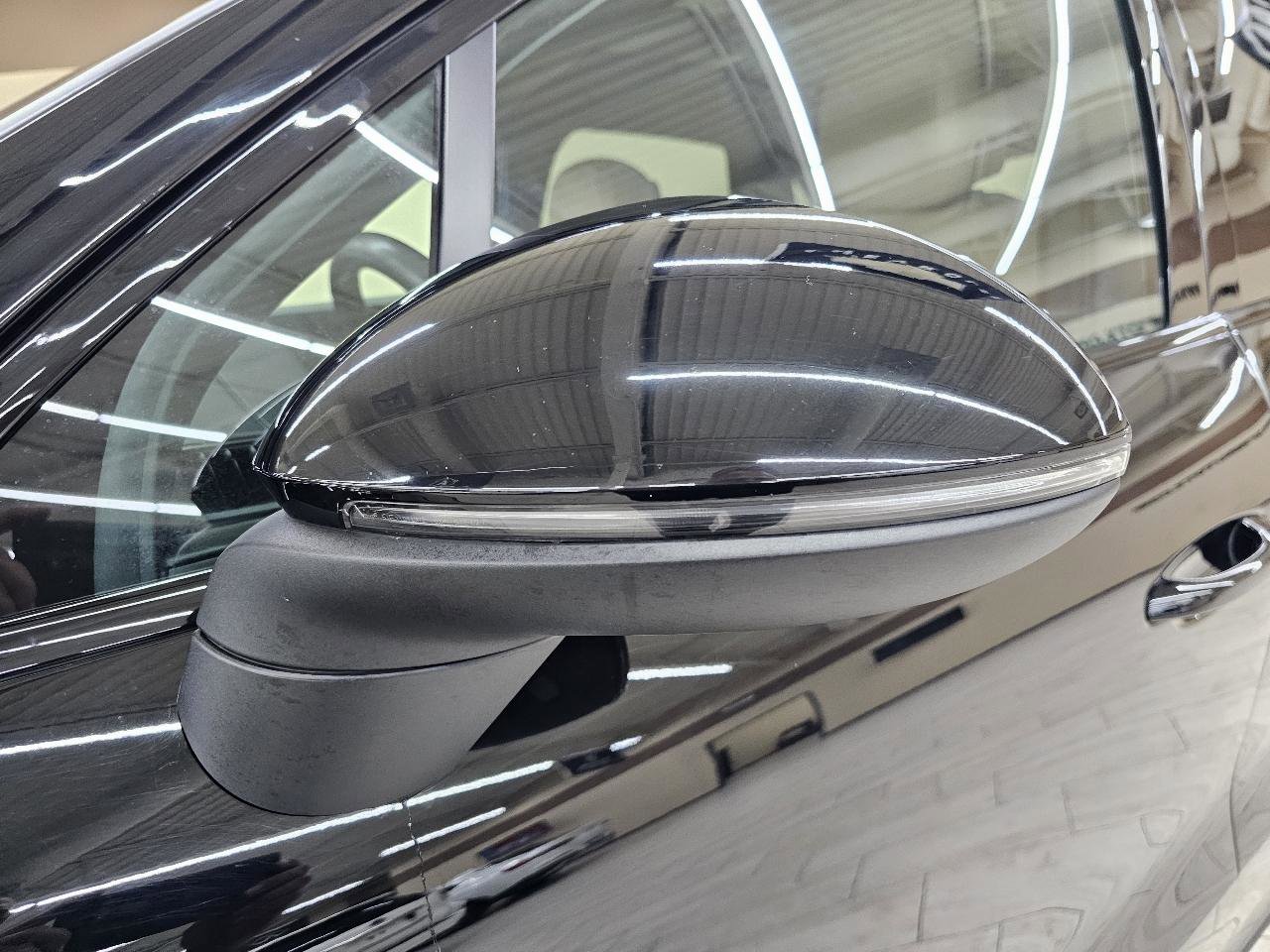 Used 2020 Porsche Cayenne AWD/4WD image 12