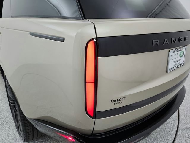 Certified 2023 Land Rover Range Rover Autobiography AWD/4WD image 40
