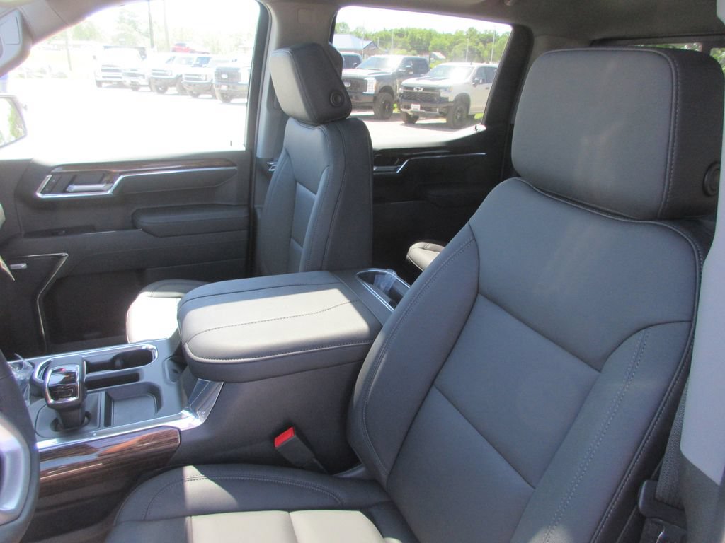 New 2026 GMC Sierra 1500 Elevation w/ Elevation Premium Package AWD/4WD image 16