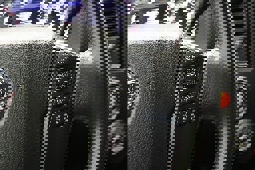 Used 2023 Nissan Titan PRO-4X w/ Pro-4x Convenience Package image 27