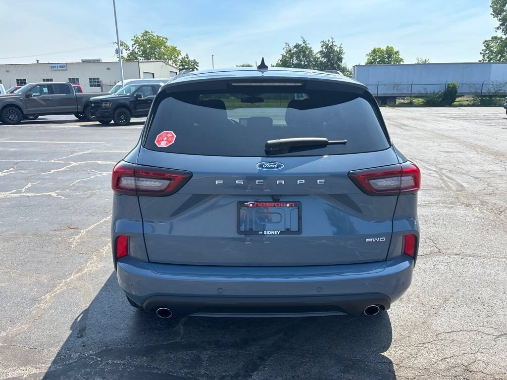 Used 2024 Ford Escape ST-Line w/ Tech Pack #1 AWD/4WD image 4