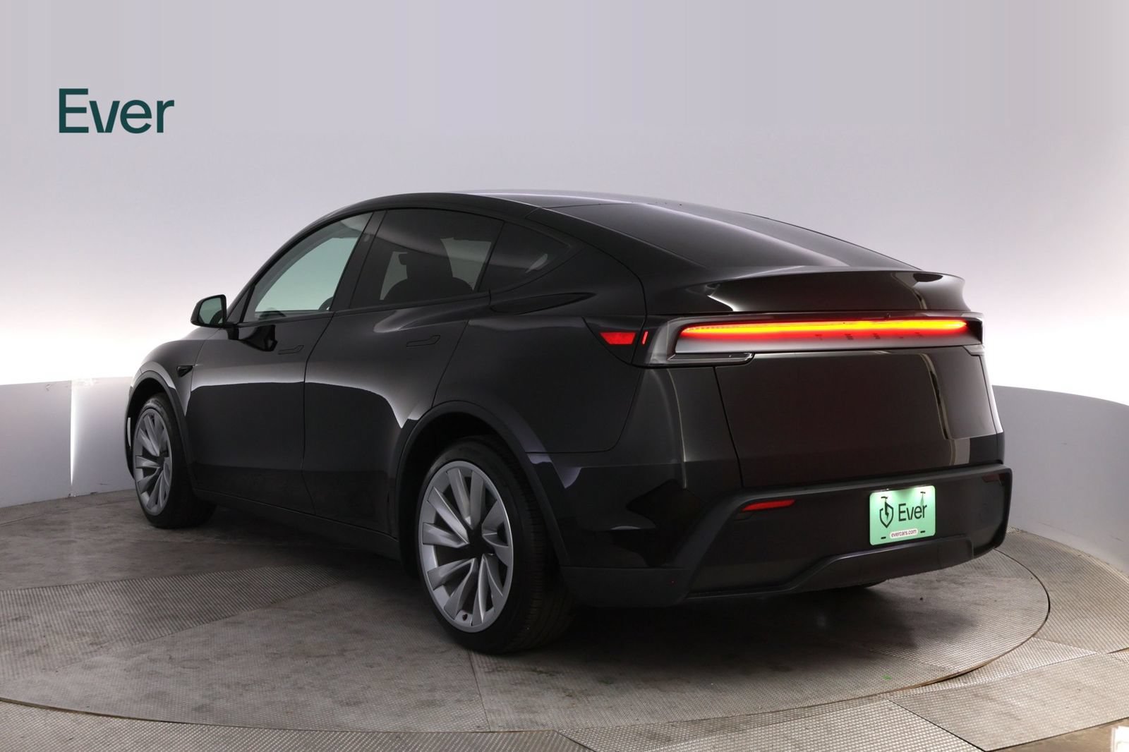 Used 2026 Tesla Model Y 2WD image 17