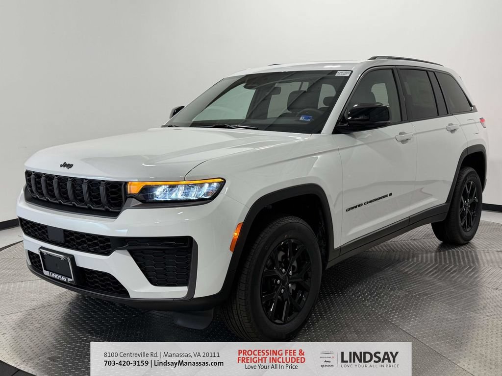 New 2026 Jeep Grand Cherokee Altitude AWD/4WD image 4