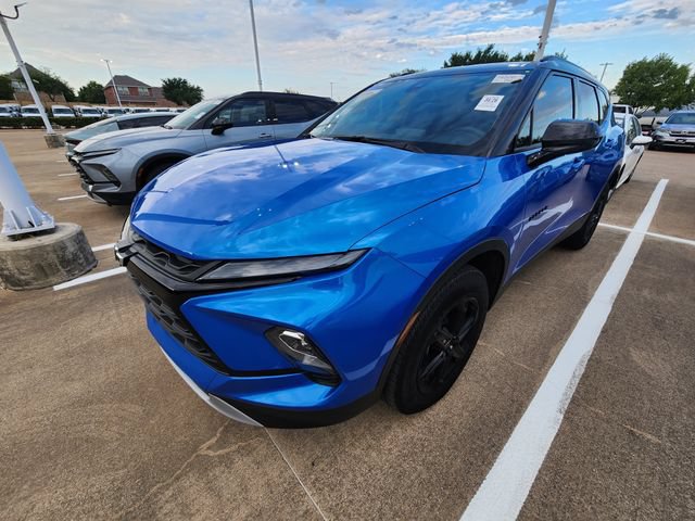 Used 2024 Chevrolet Blazer LT w/ Convenience Package FWD video 3