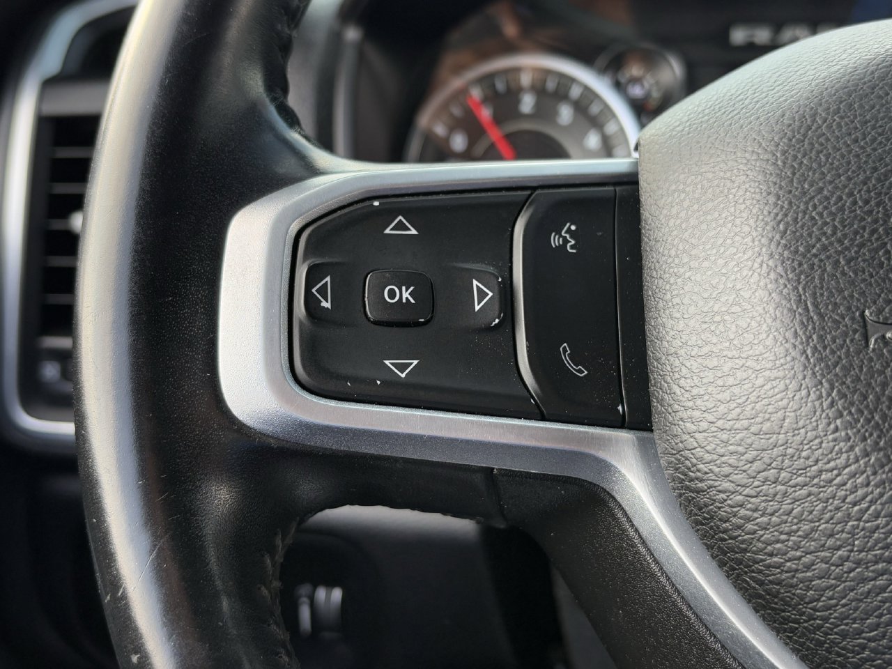 Used 2024 RAM 2500 Big Horn AWD/4WD image 16