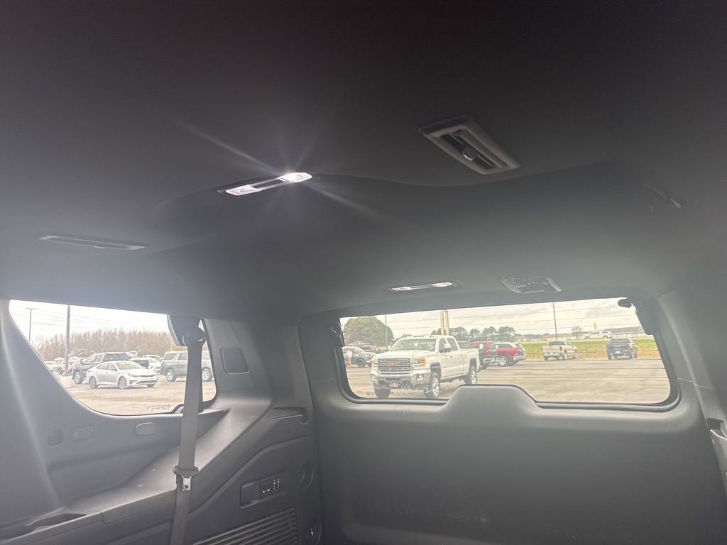 Used 2025 Chevrolet Tahoe Z71 w/ Comfort Package image 7