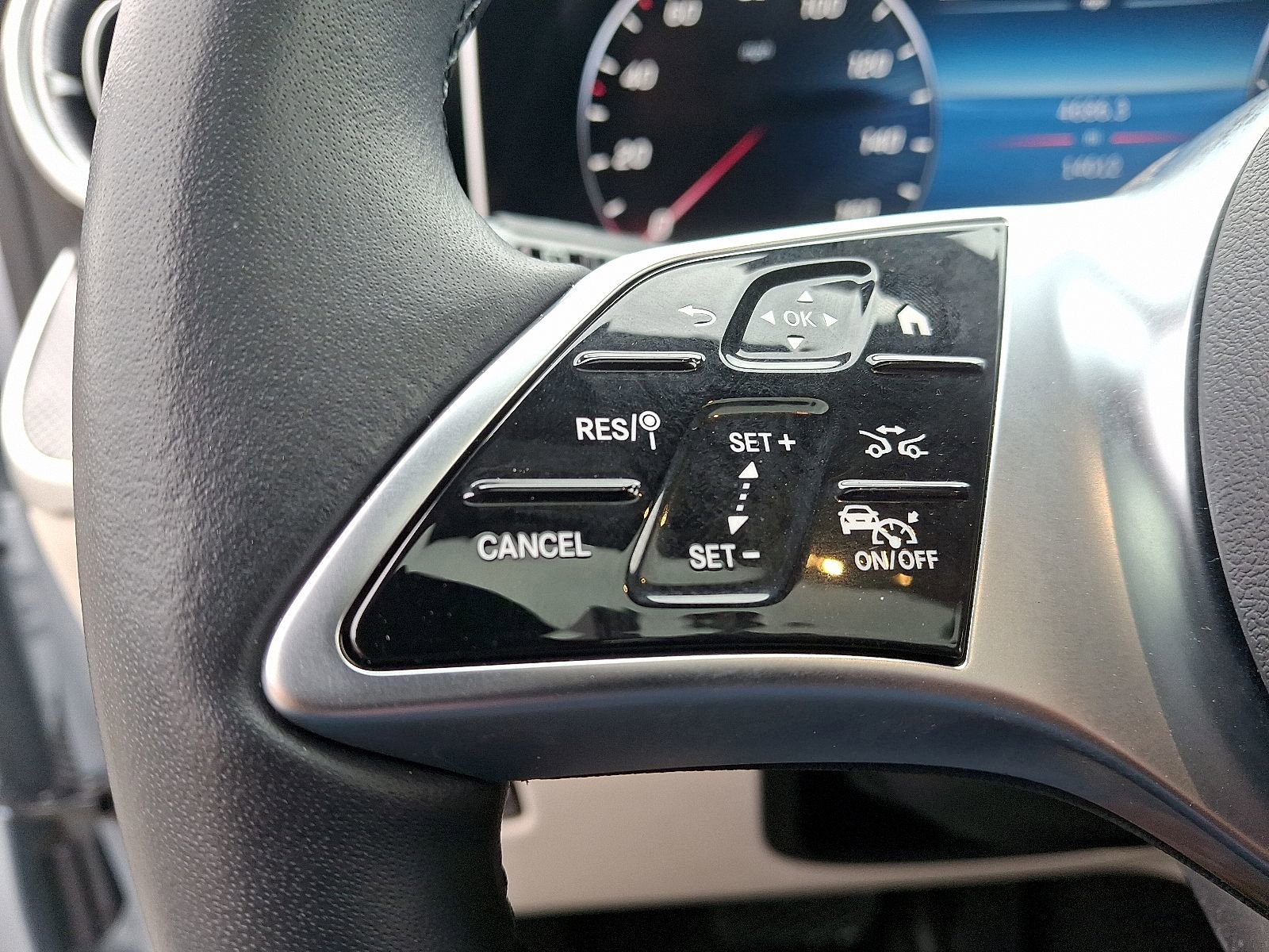 Used 2023 Mercedes-Benz GLC 300 4MATIC image 22