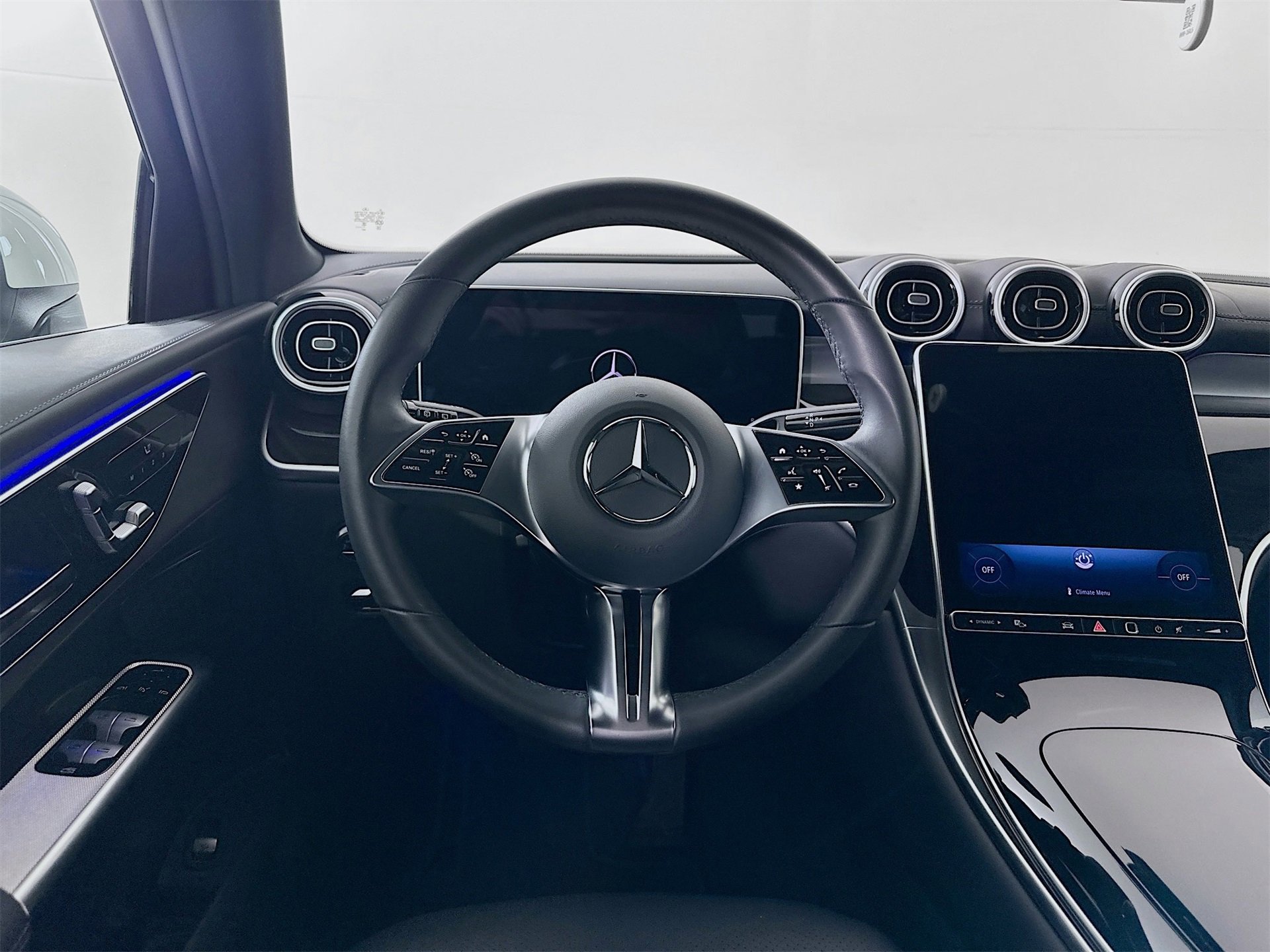 Certified 2025 Mercedes-Benz GLC 300 image 23