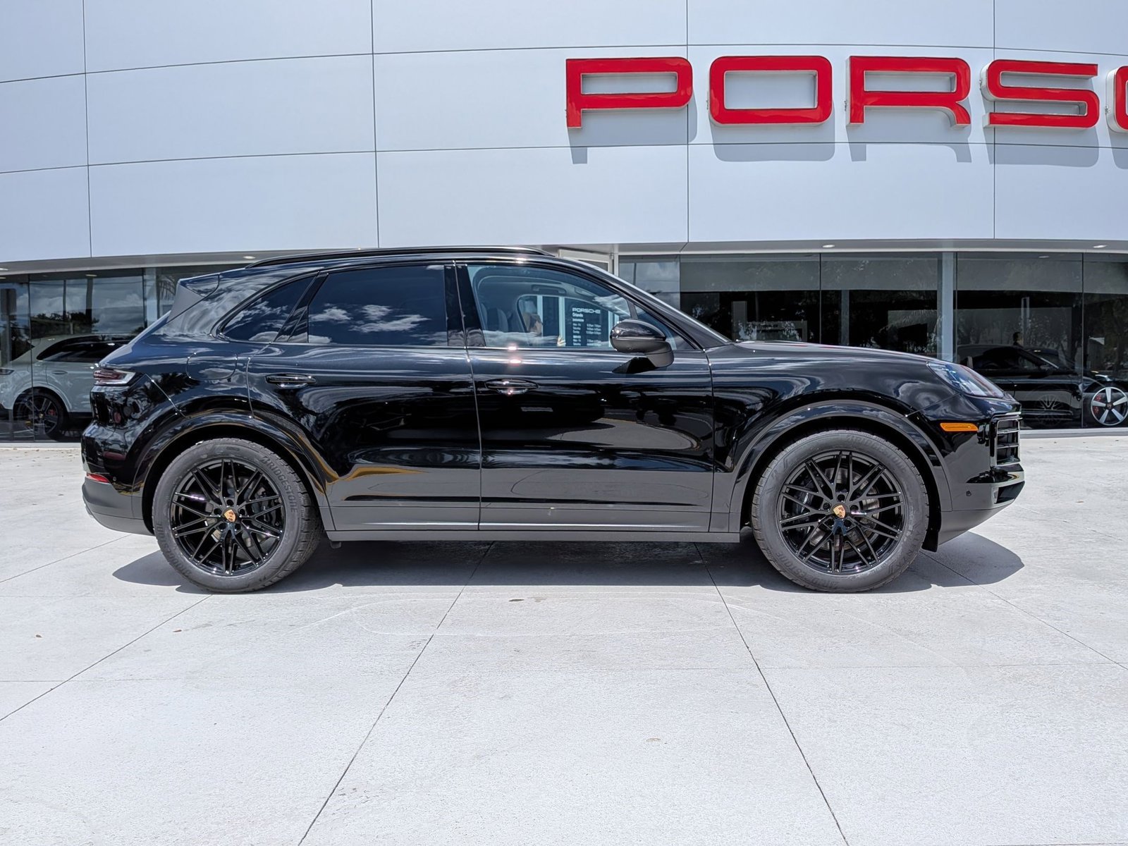 New 2026 Porsche Cayenne AWD/4WD image 8