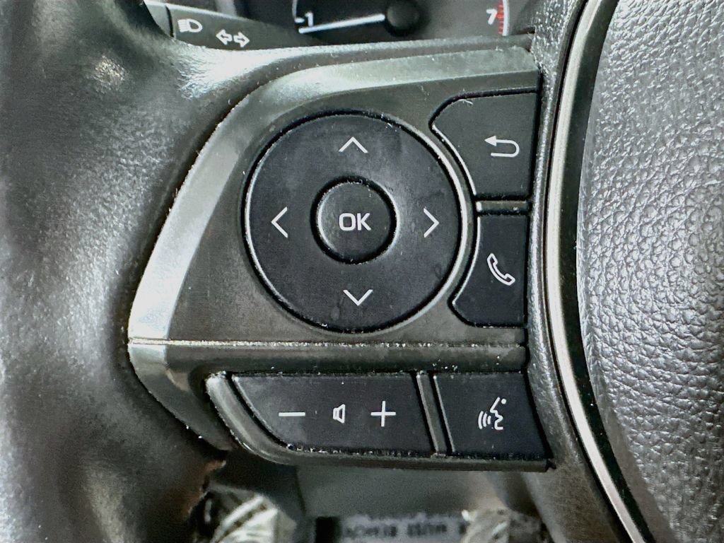 Used 2024 Toyota Corolla Cross LE w/ Moonroof Package FWD image 24