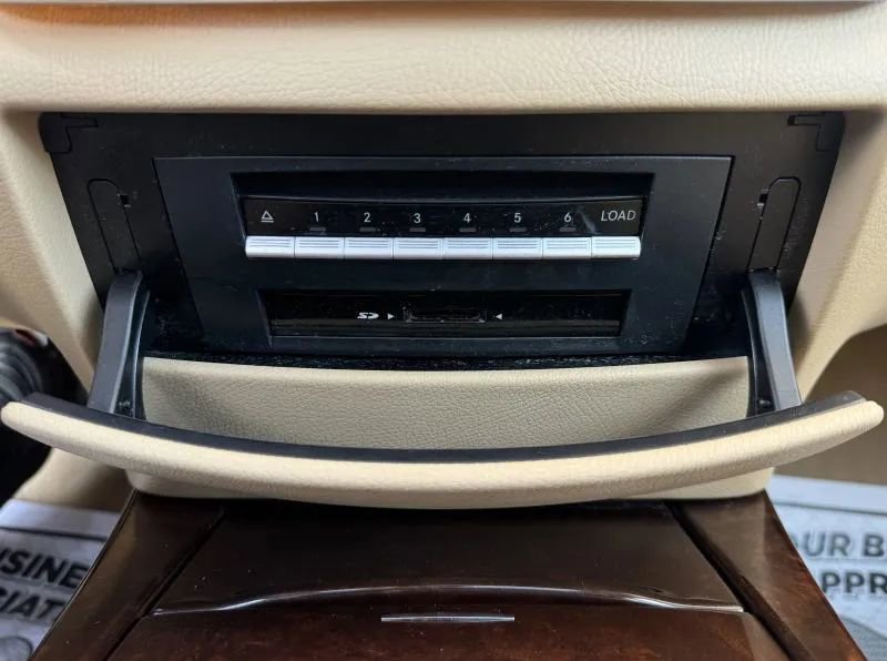 Used 2013 Mercedes-Benz S 550 image 36