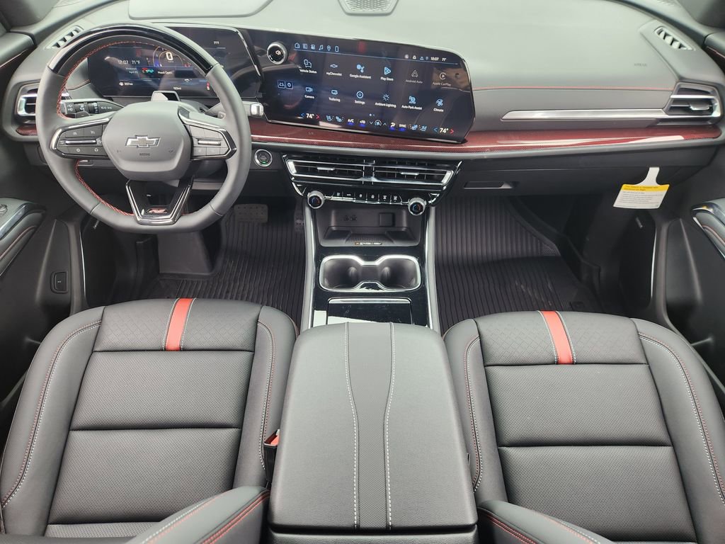 New 2026 Chevrolet Traverse RS w/ LPO, Floor Liner Package FWD image 19