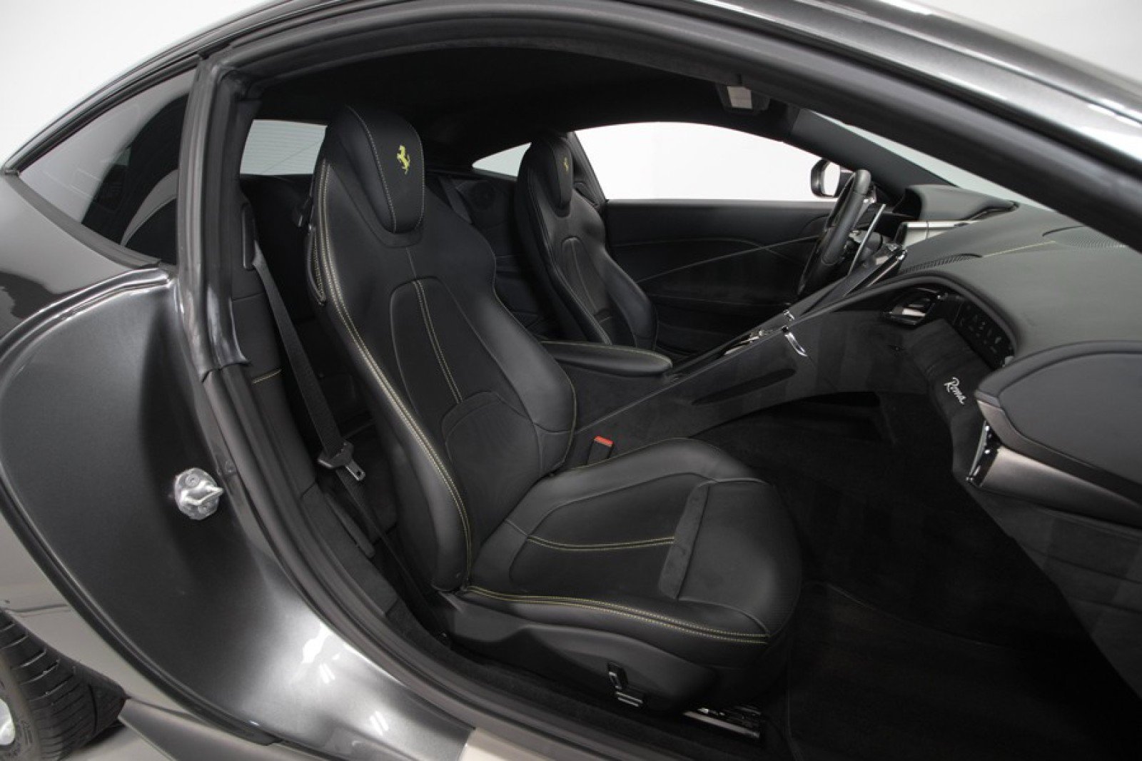 Used 2021 Ferrari Roma RWD image 51