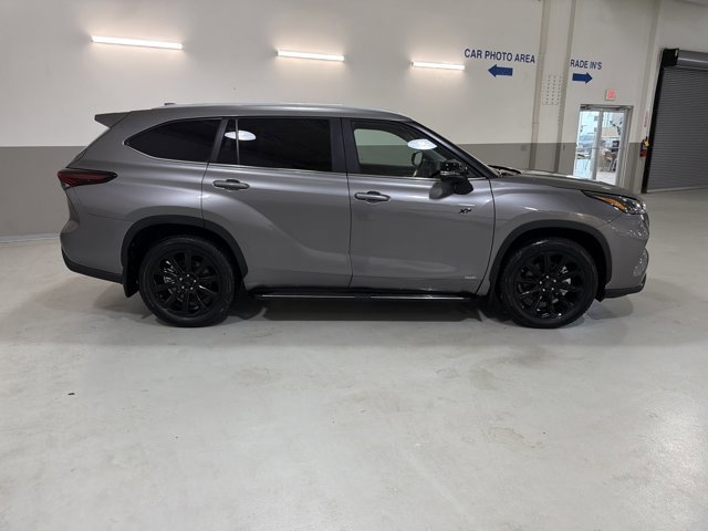 Used 2026 Toyota Highlander XLE AWD/4WD image 10