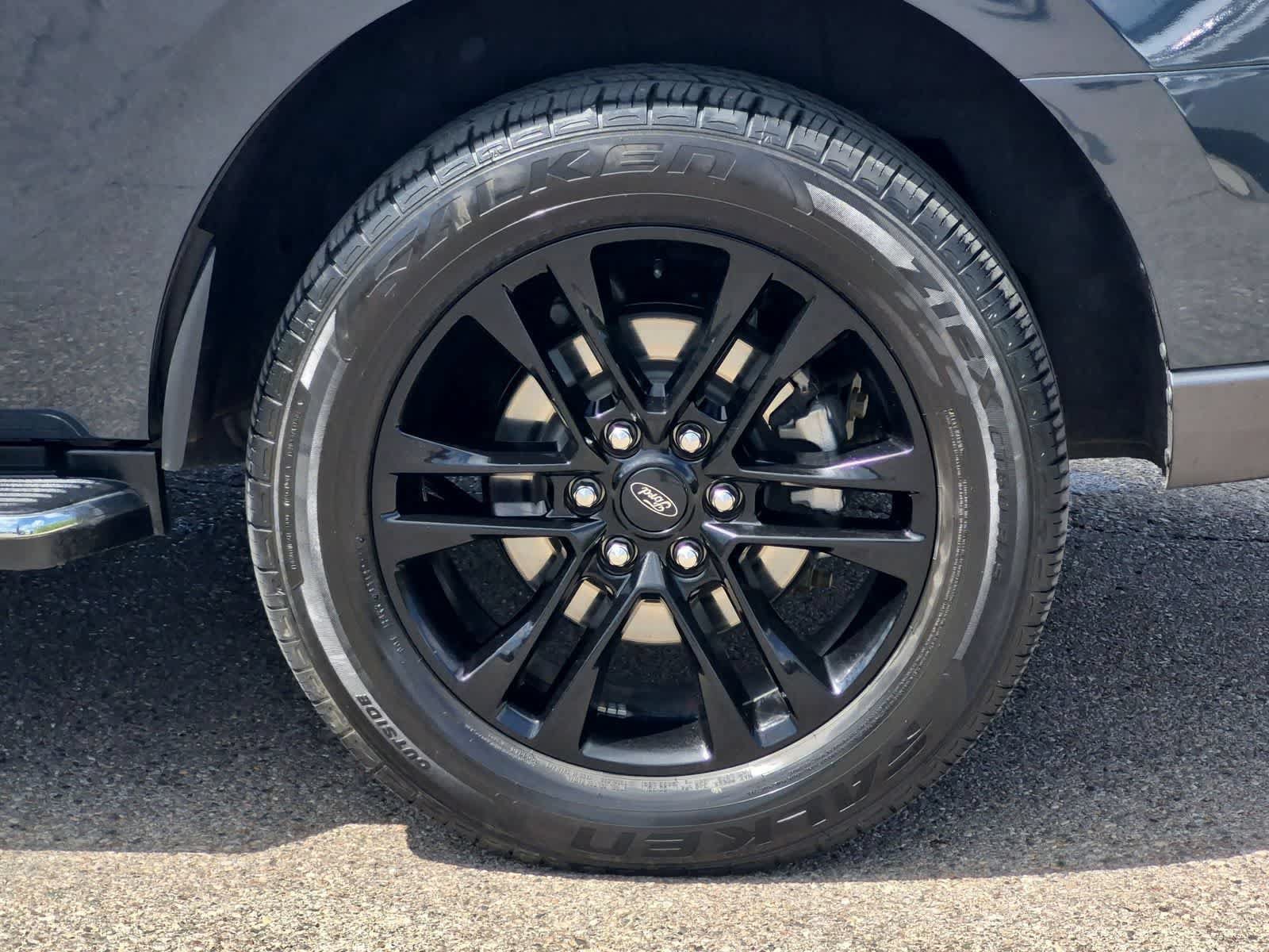 Used 2022 Ford Expedition XLT RWD image 14